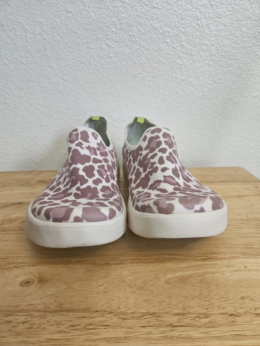 Oofs Oomgzee Low Womens Shies Size 9 - Picture 7 of 15